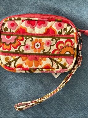 Retired Vera Bradley Case NWT